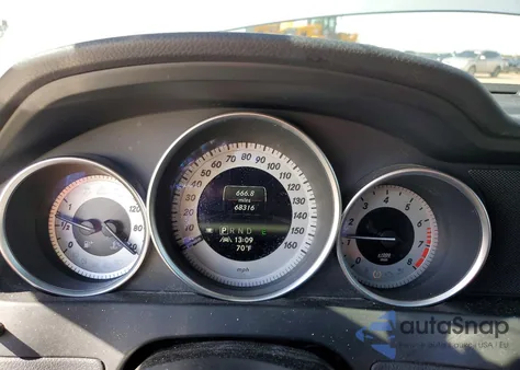 2013 Mercedes-Benz C 250 z USA, uszkodzony, nr VIN WDDGF4HB7DA868707